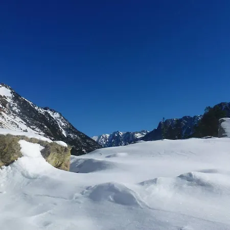 6/7 Pers A Cauterets: Jardin, Garage, Cuisine Equipee, Proche Nature - Fr-1-234-298 * Cauterets